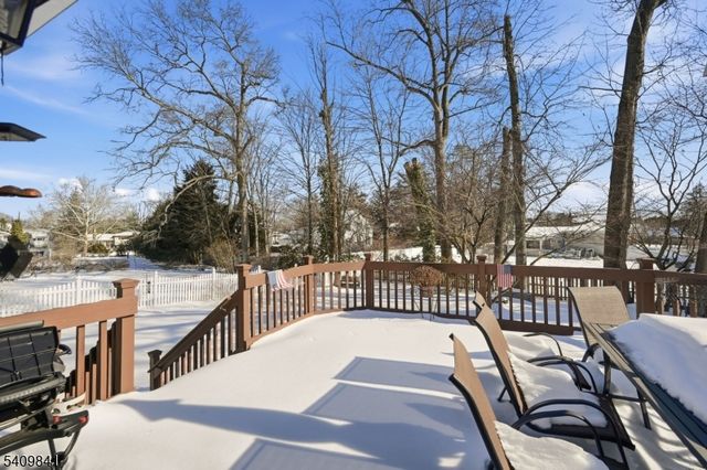 33 Kennedy Ter, Westwood Boro, NJ 07675