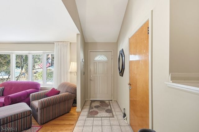 33 Kennedy Ter, Westwood Boro, NJ 07675