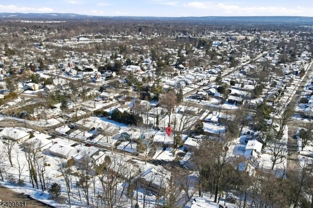 33 Kennedy Ter, Westwood Boro, NJ 07675