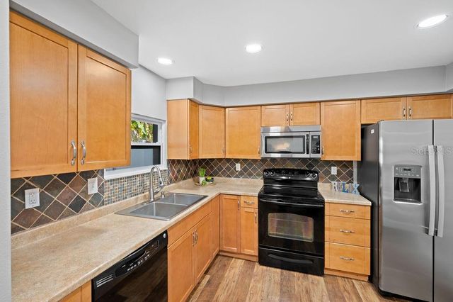 6635 BRENTFORD ROAD, Sarasota, FL 34241