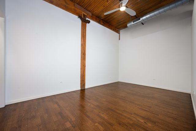 3500 S Sangamon Street 208, Chicago, IL 60609