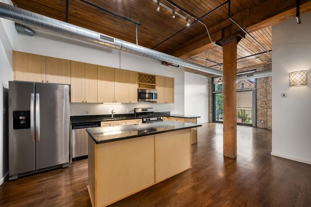 3500 S Sangamon Street 208, Chicago, IL 60609