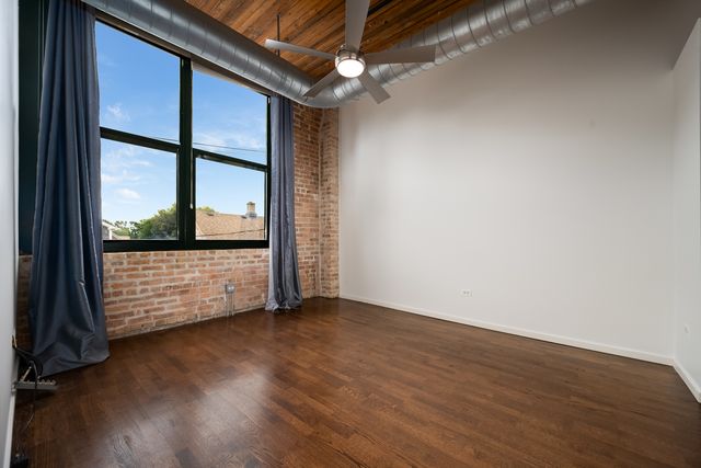 3500 S Sangamon Street 208, Chicago, IL 60609
