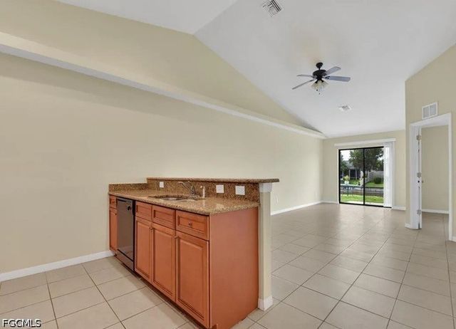 702 SE 6th TER, Cape Coral, FL 33990