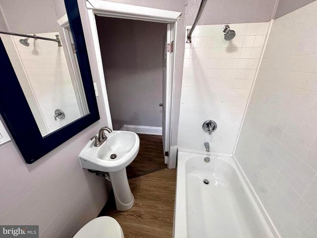 417 WALNUT AVE, Trenton, NJ 08609