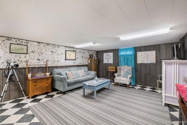 8694 Sheridan Road, Millington, MI 48746