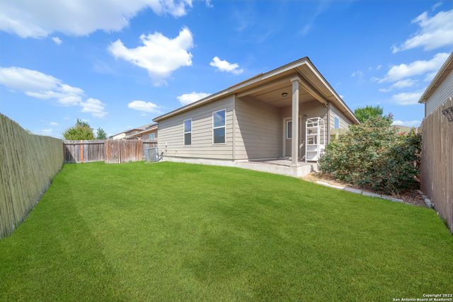 516 STONEBROOK DR, Cibolo, TX 78108