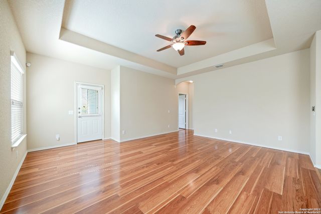 516 STONEBROOK DR, Cibolo, TX 78108