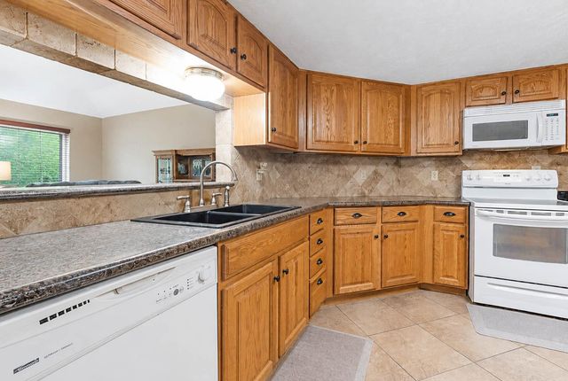 1819 Lansdowne Drive, Richmond, TX 77406