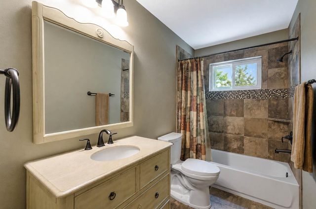 1819 Lansdowne Drive, Richmond, TX 77406