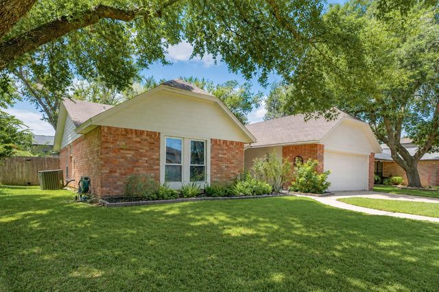 1819 Lansdowne Drive, Richmond, TX 77406