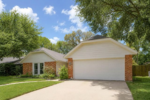 1819 Lansdowne Drive, Richmond, TX 77406