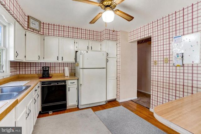 127 STRASSBURG CIR, Shrewsbury, PA 17361