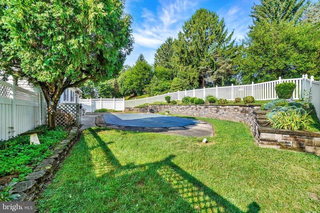 127 STRASSBURG CIR, Shrewsbury, PA 17361
