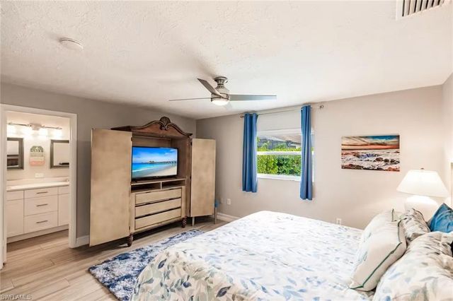 744 110th AVE N, Naples, FL 34108