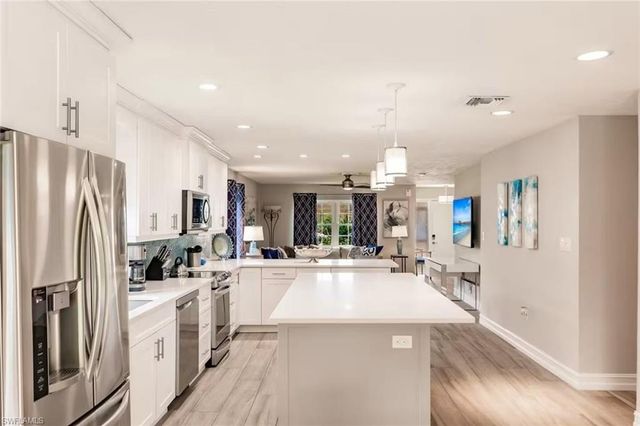 744 110th AVE N, Naples, FL 34108