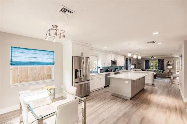 744 110th AVE N, Naples, FL 34108