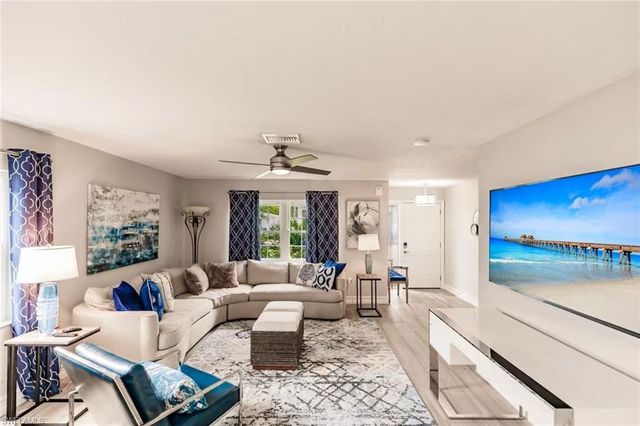 744 110th AVE N, Naples, FL 34108