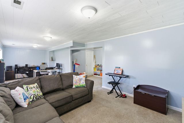 204 Village Drive, Frankfort, KY 40601