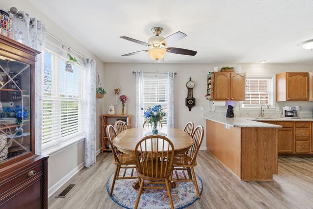 204 Village Drive, Frankfort, KY 40601