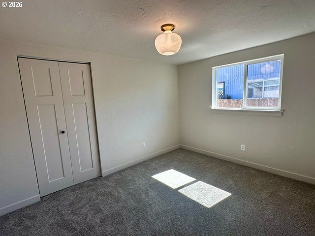 2345 F St, Springfield, OR 97477