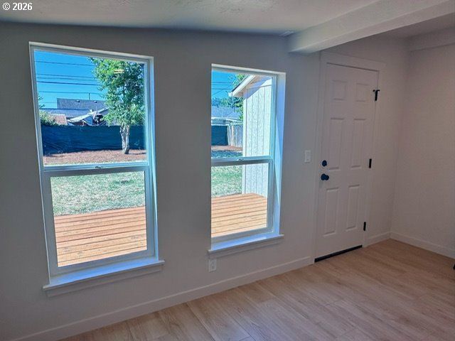 2345 F St, Springfield, OR 97477