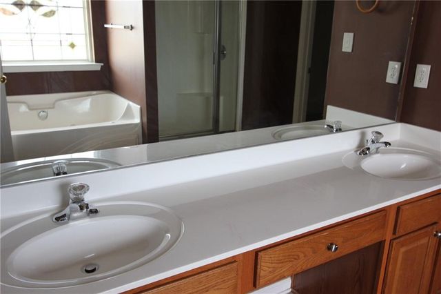 838 Roxholly Lane, Buford, GA 30518