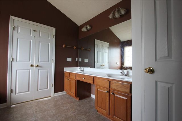 838 Roxholly Lane, Buford, GA 30518