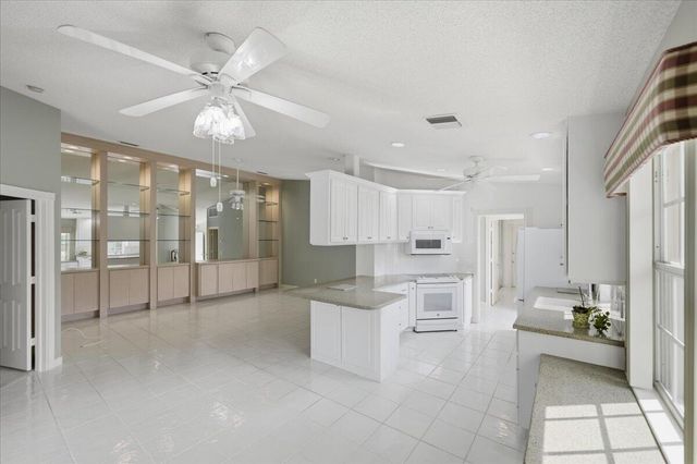 1253 NW Bentley Circle #a, Port St. Lucie, FL 34986