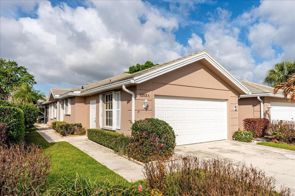 1253 NW Bentley Circle #a, Port St. Lucie, FL 34986
