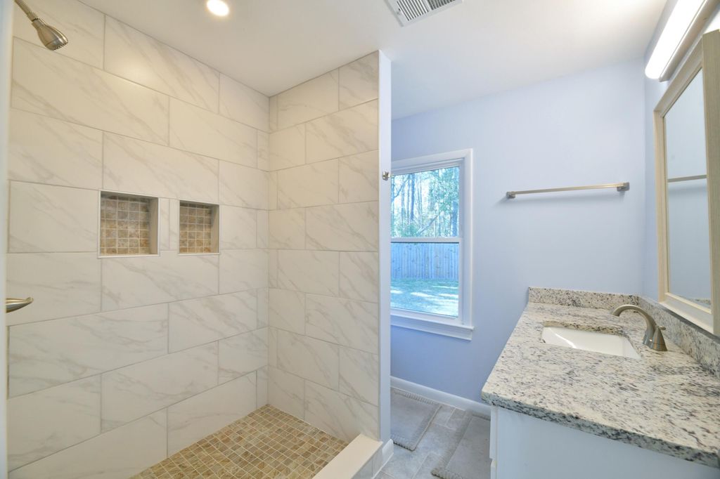 Image 24 of property listing at 109 Tupelo Street, Summerville, SC 29485