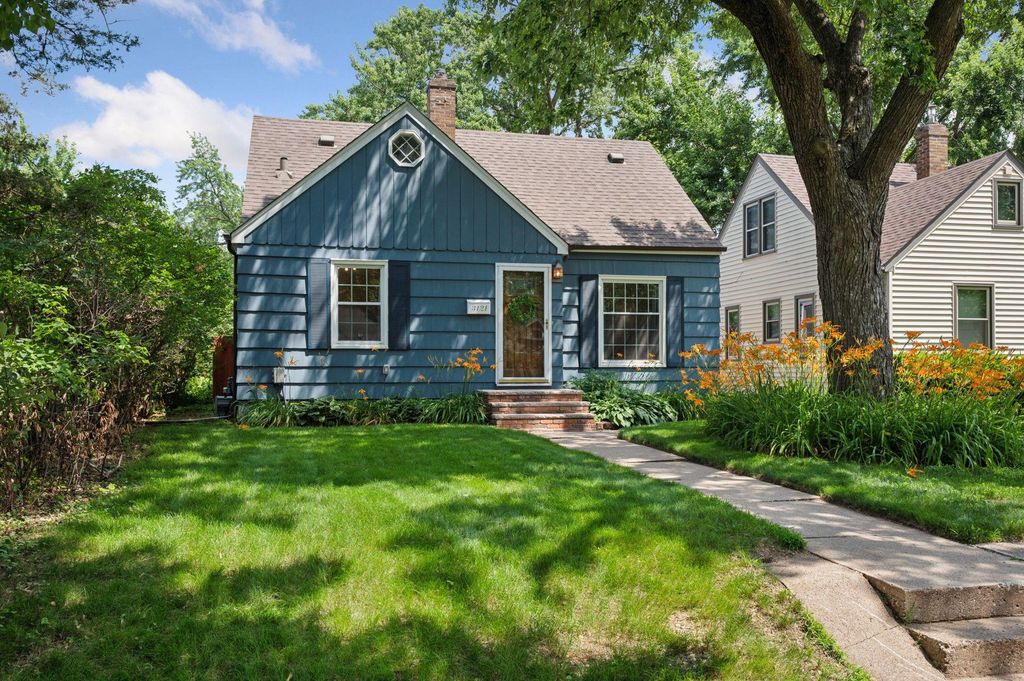 3121 Hampshire Avenue S, Saint Louis Park, MN 55426