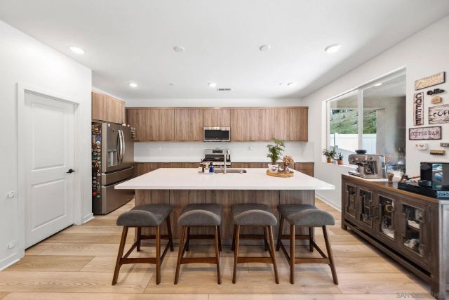 35241 Valencia Pt, Fallbrook, CA 92028