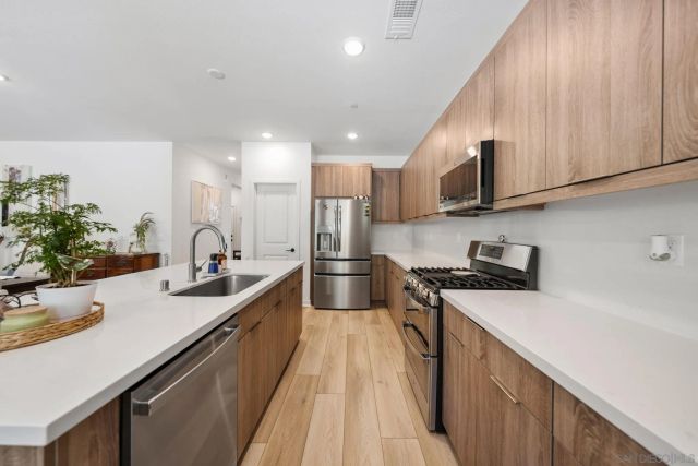35241 Valencia Pt, Fallbrook, CA 92028