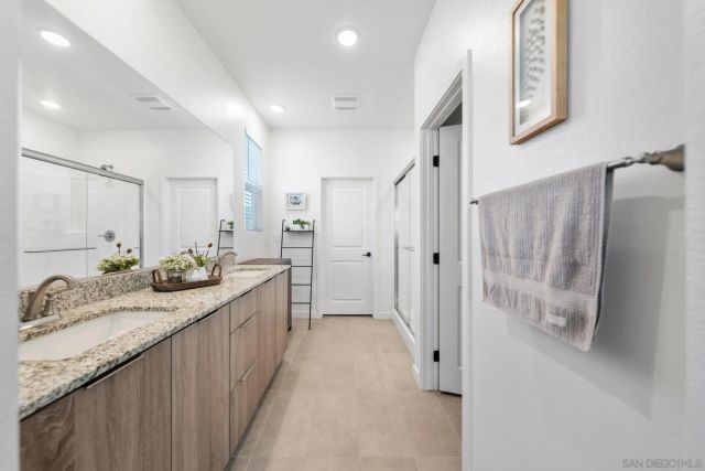 35241 Valencia Pt, Fallbrook, CA 92028