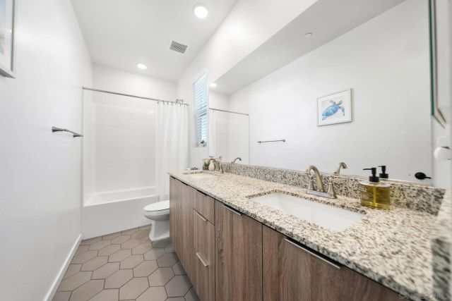 35241 Valencia Pt, Fallbrook, CA 92028