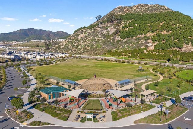 35241 Valencia Pt, Fallbrook, CA 92028