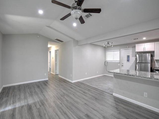1947 Ojeman Road Road 2, Houston, TX 77080