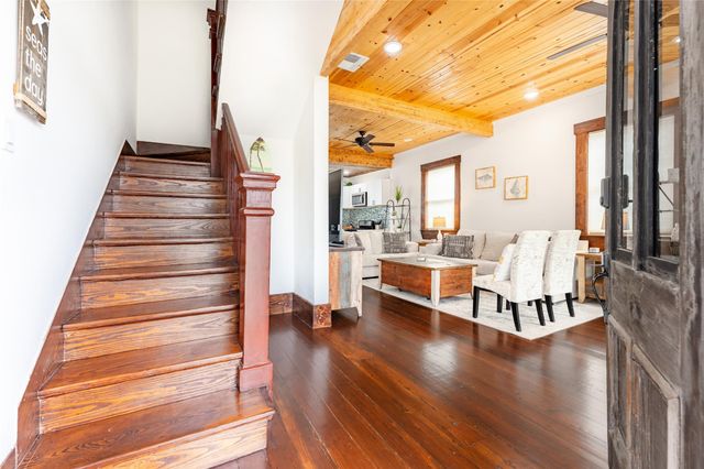 1828 Ursuline Street, Galveston, TX 77550