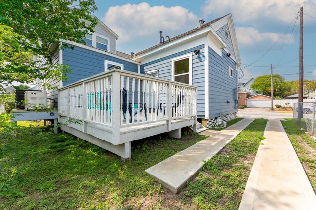 1828 Ursuline Street, Galveston, TX 77550