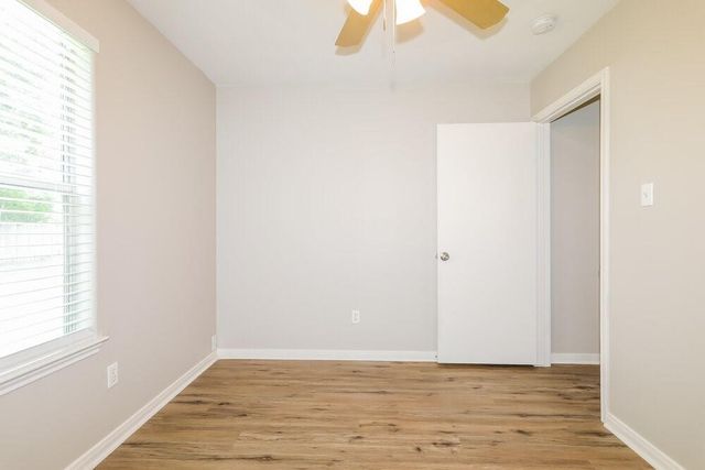 16325 Sun View Lane, Conroe, TX 77302