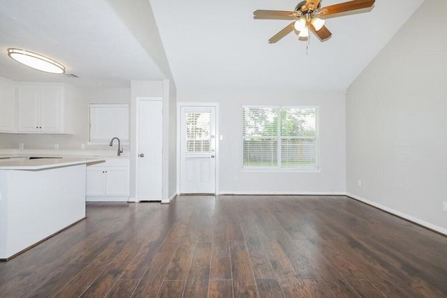 16325 Sun View Lane, Conroe, TX 77302