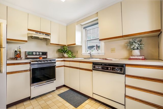26 Robinson Rd, Medford, MA 02155