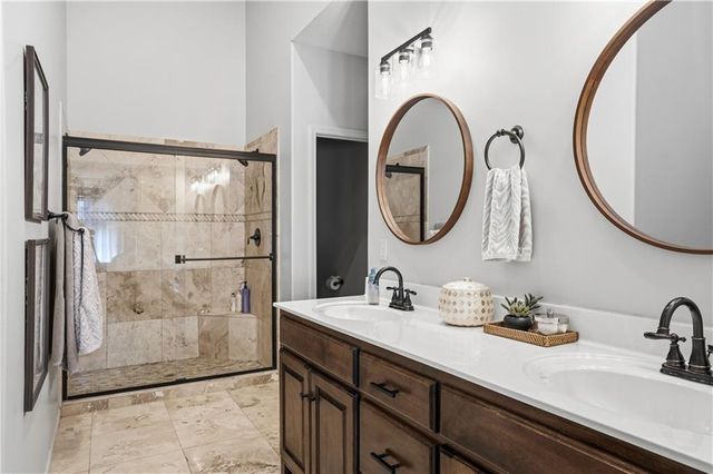 1401 NE 106th Place, Kansas City, MO 64155