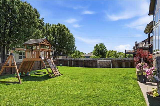 1401 NE 106th Place, Kansas City, MO 64155