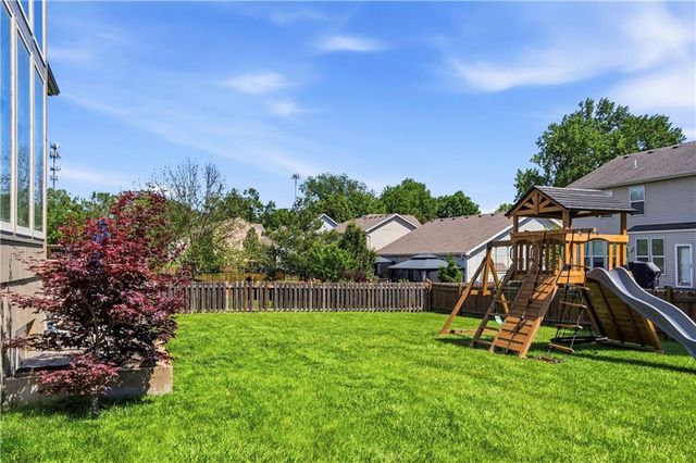 1401 NE 106th Place, Kansas City, MO 64155