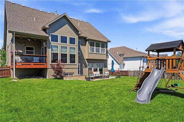 1401 NE 106th Place, Kansas City, MO 64155