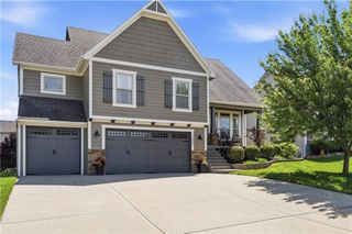1401 NE 106th Place, Kansas City, MO 64155