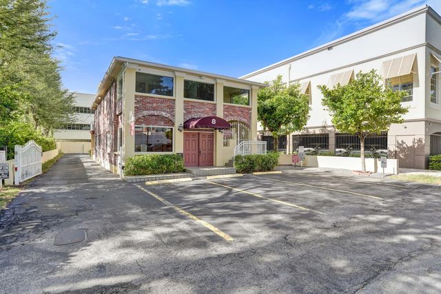 8 SE 8TH Street, Fort Lauderdale, FL 33316