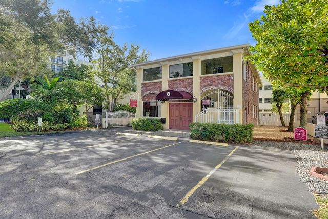8 SE 8TH Street, Fort Lauderdale, FL 33316